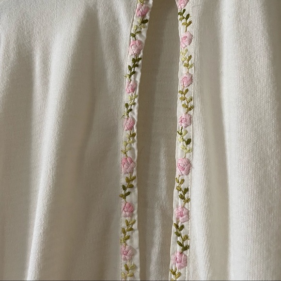 Vintage Floral Embroidered Cardigan - Picture 4 of 5